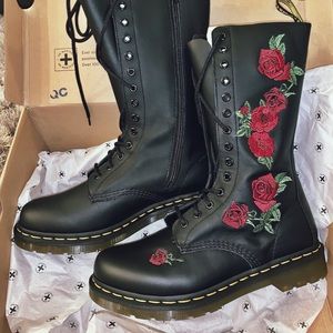 NEW! Dr. Martens AirWair Rose Vonda Boots!